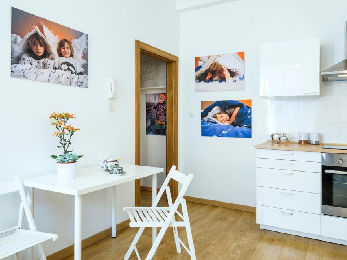 Apartamenty Magiczny Krasków Exteriör bild